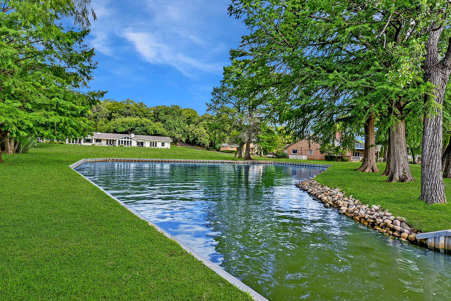 Sold 3005 Westlake Drive, Austin, TX 78746 3 Beds / 3 Full Baths / 1